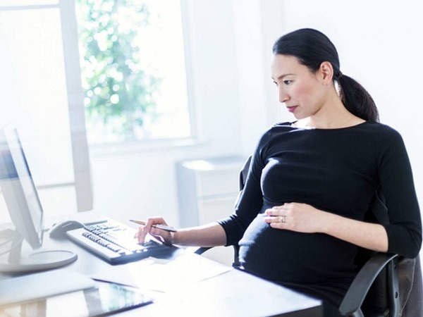 Cách chọn ghế ngồi làm việc cho bà bầu​? Top 5 sản phẩm