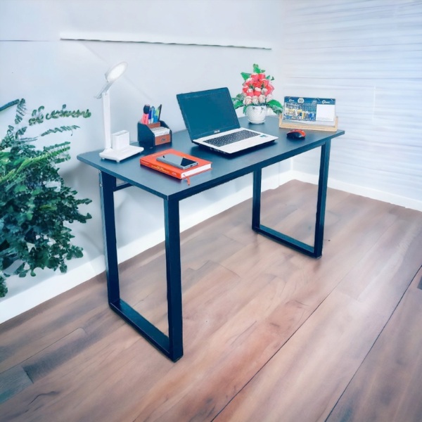 Bàn làm việc chân sắt chữ U mã KG – V07