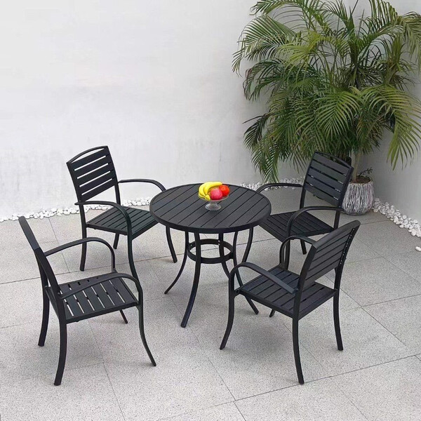 Bộ bàn ăn kết hợp tiếp khách phù hợp với nhiều không gian